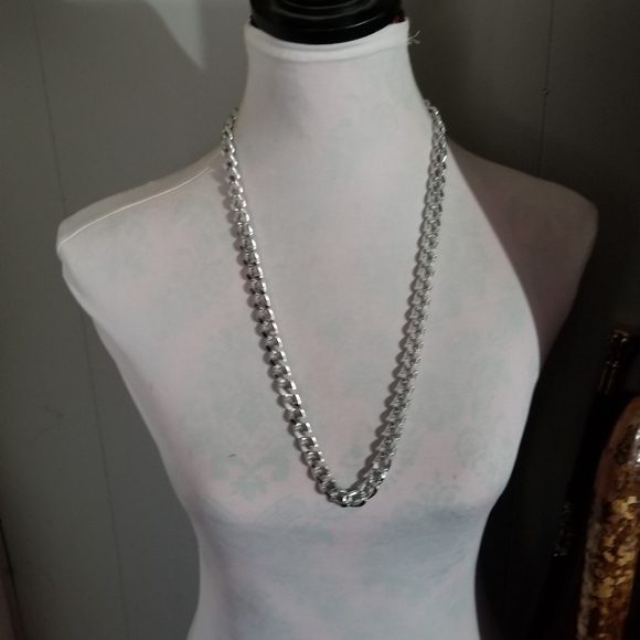 Bold chain necklace silver tone chunky curb - Picture 6 of 6